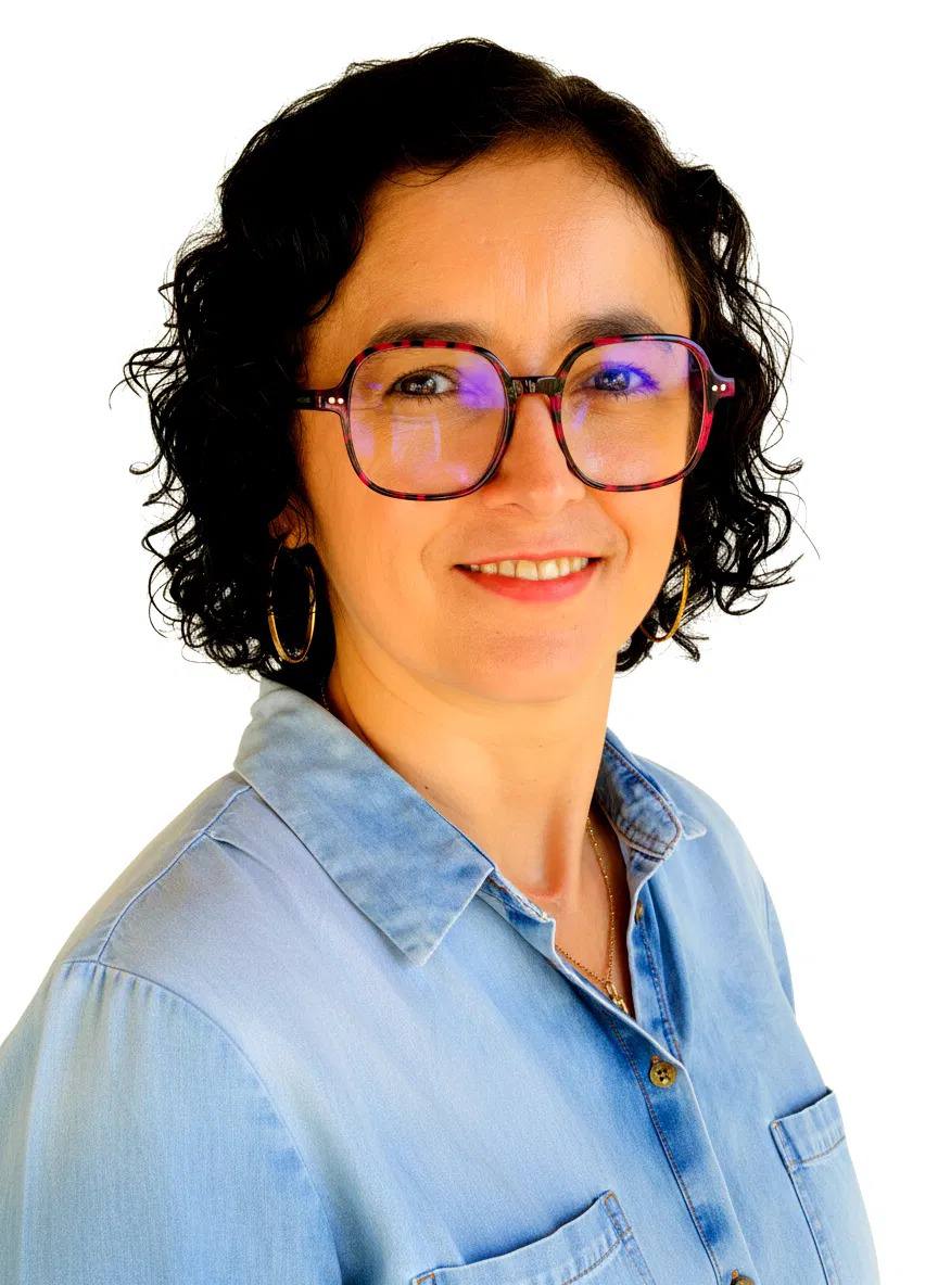 Professora Adriana Lucena de Sales, coautora dos materiais Ludbel Educar
